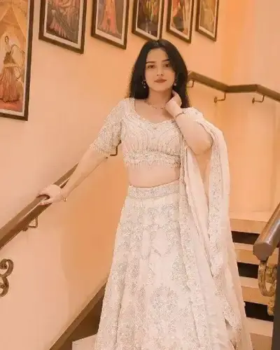 Escort Kotulpur